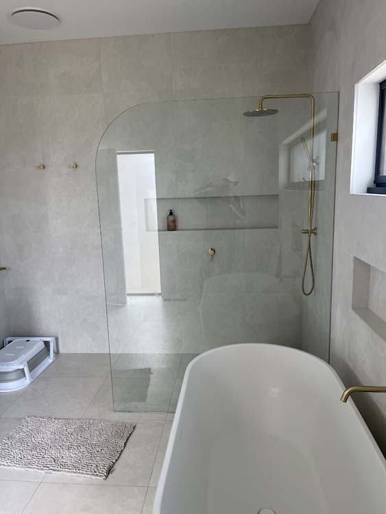 Reeded Glass Shower Screen Supply and install in Tootgarook